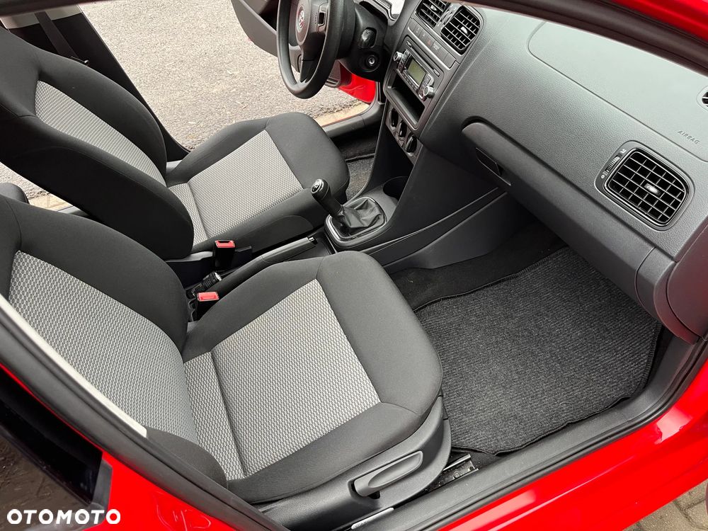 Volkswagen Polo - 14