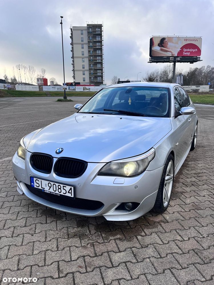 BMW Seria 5 545i - 3