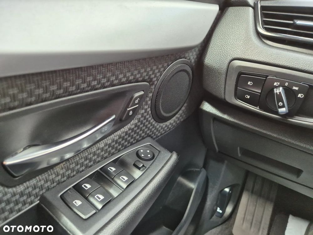 BMW Seria 2 218d Sport-Aut Luxury Line - 38