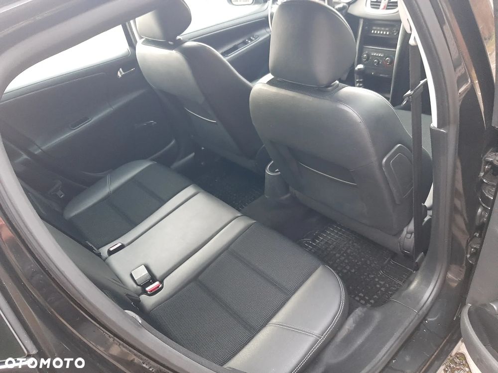 Peugeot 207 ver-110-hdi-fap-blue-lion-platinum - 7