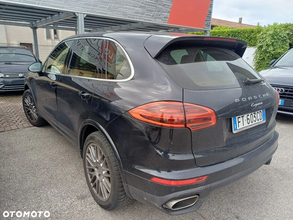 Porsche Cayenne Platinum Edition - 3