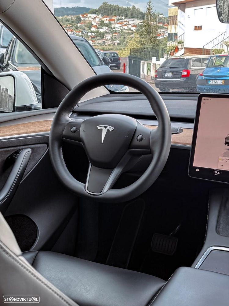Tesla Model Y Long Range Tração Integral — fotografia 15