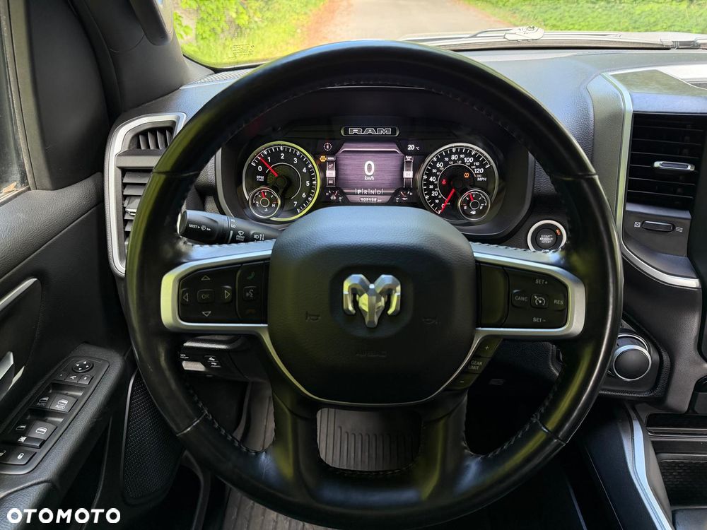 RAM 1500 - 27