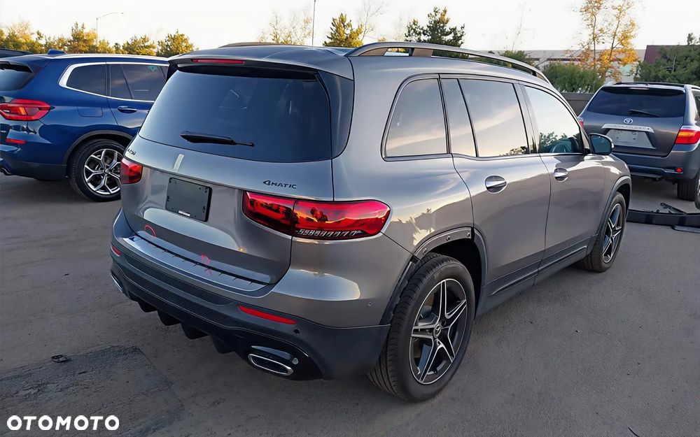 Mercedes-Benz GLB - 7