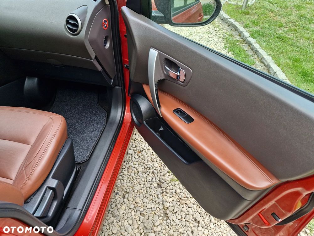Nissan Qashqai 2.0 4 x 4 tekna - 19