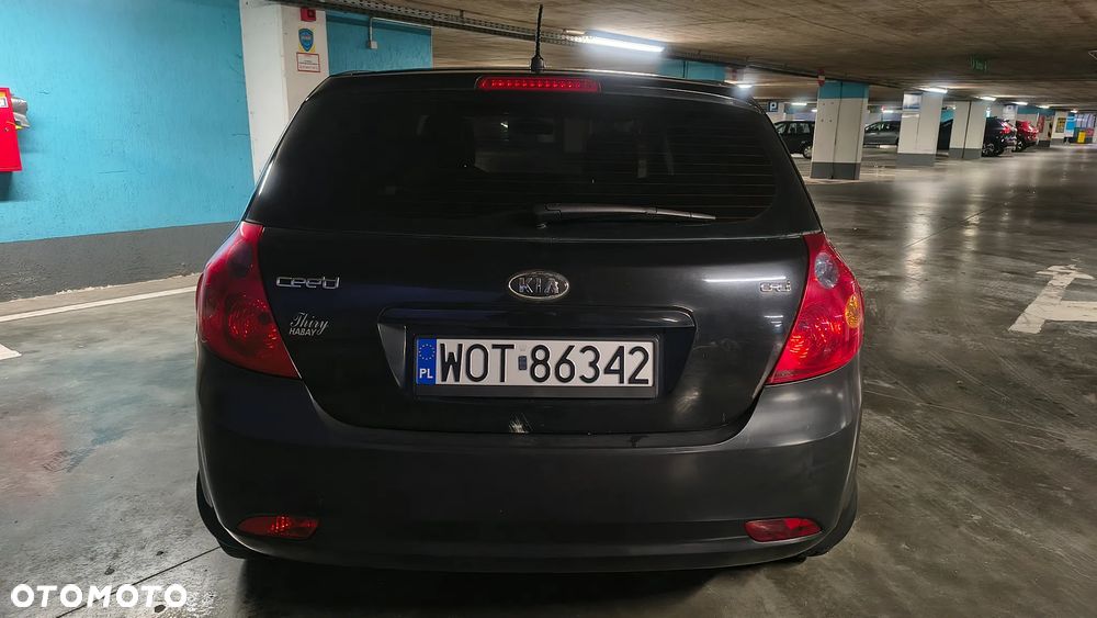 Kia Ceed 2009 photo 3