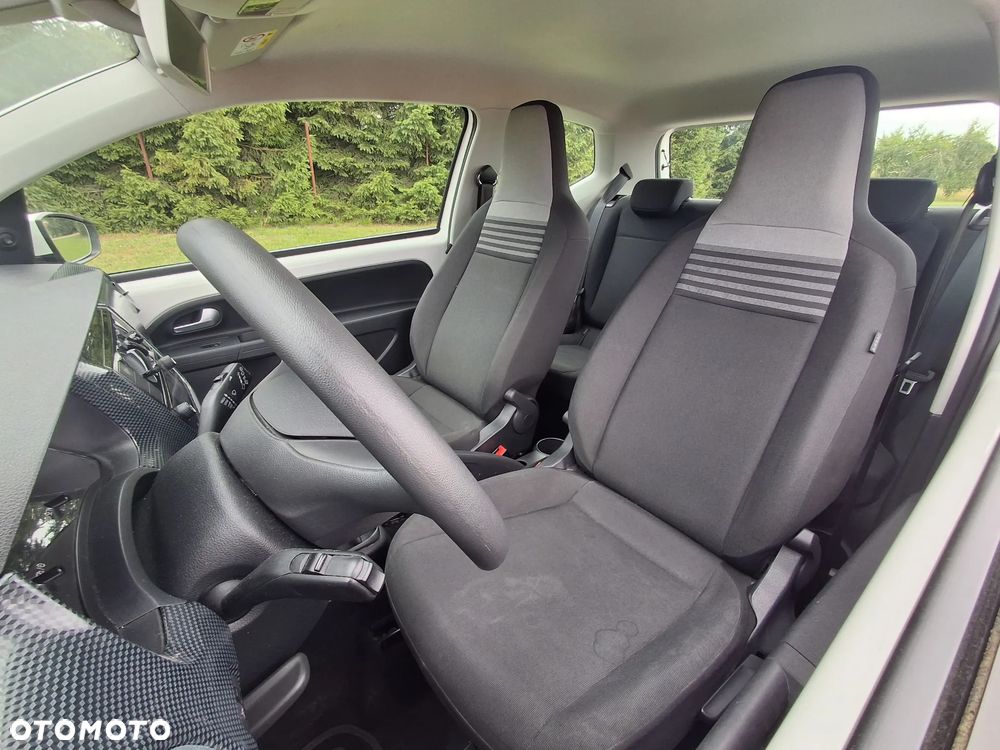 Volkswagen up! - 12