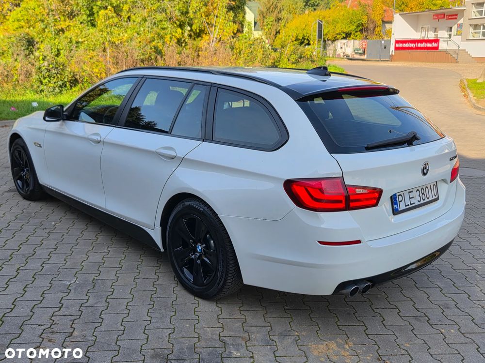 BMW Seria 5 520d Luxury Line - 14
