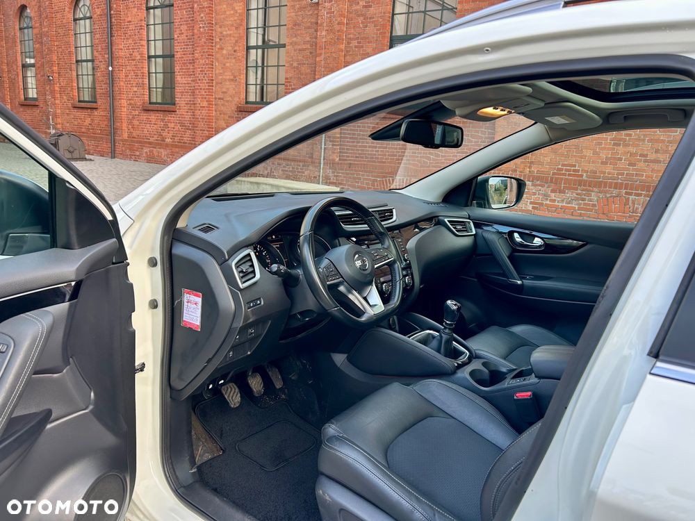 Nissan Qashqai 1.3 DIG-T Tekna+ - 17