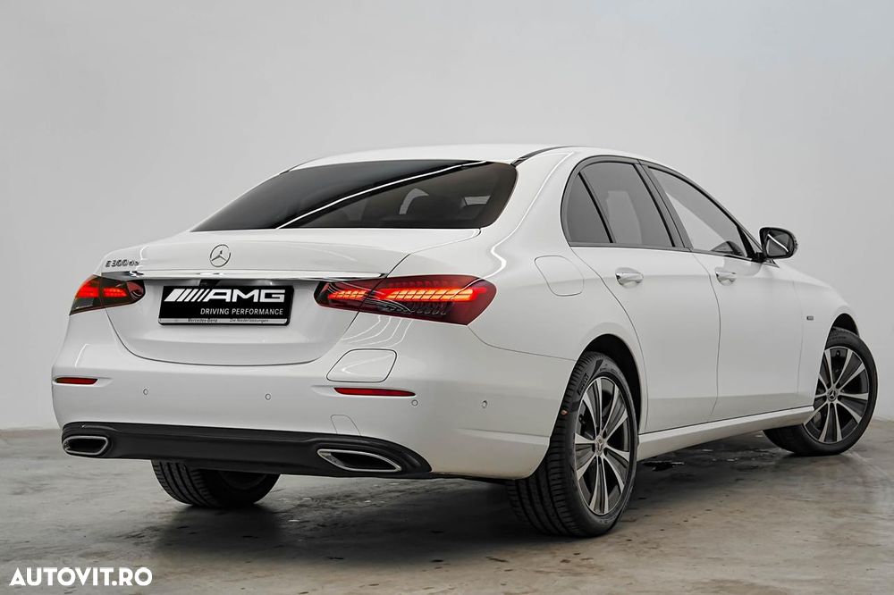 Mercedes-Benz E - 19