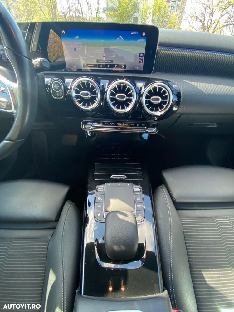 Mercedes-Benz A - 10