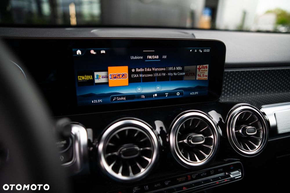 Mercedes-Benz GLB - 10