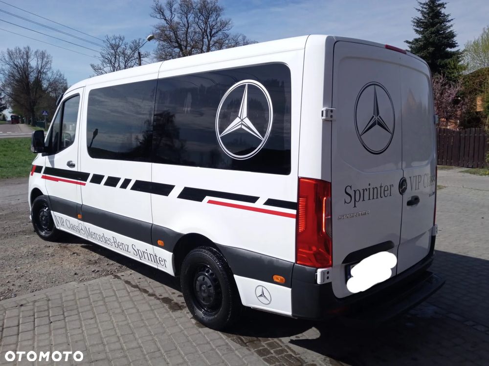 Mercedes-Benz Sprinter 907.221 - 3