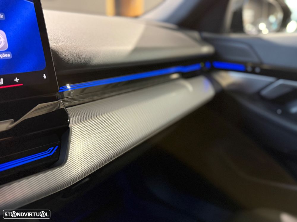 BMW 530 e Pack Desportivo M - 39