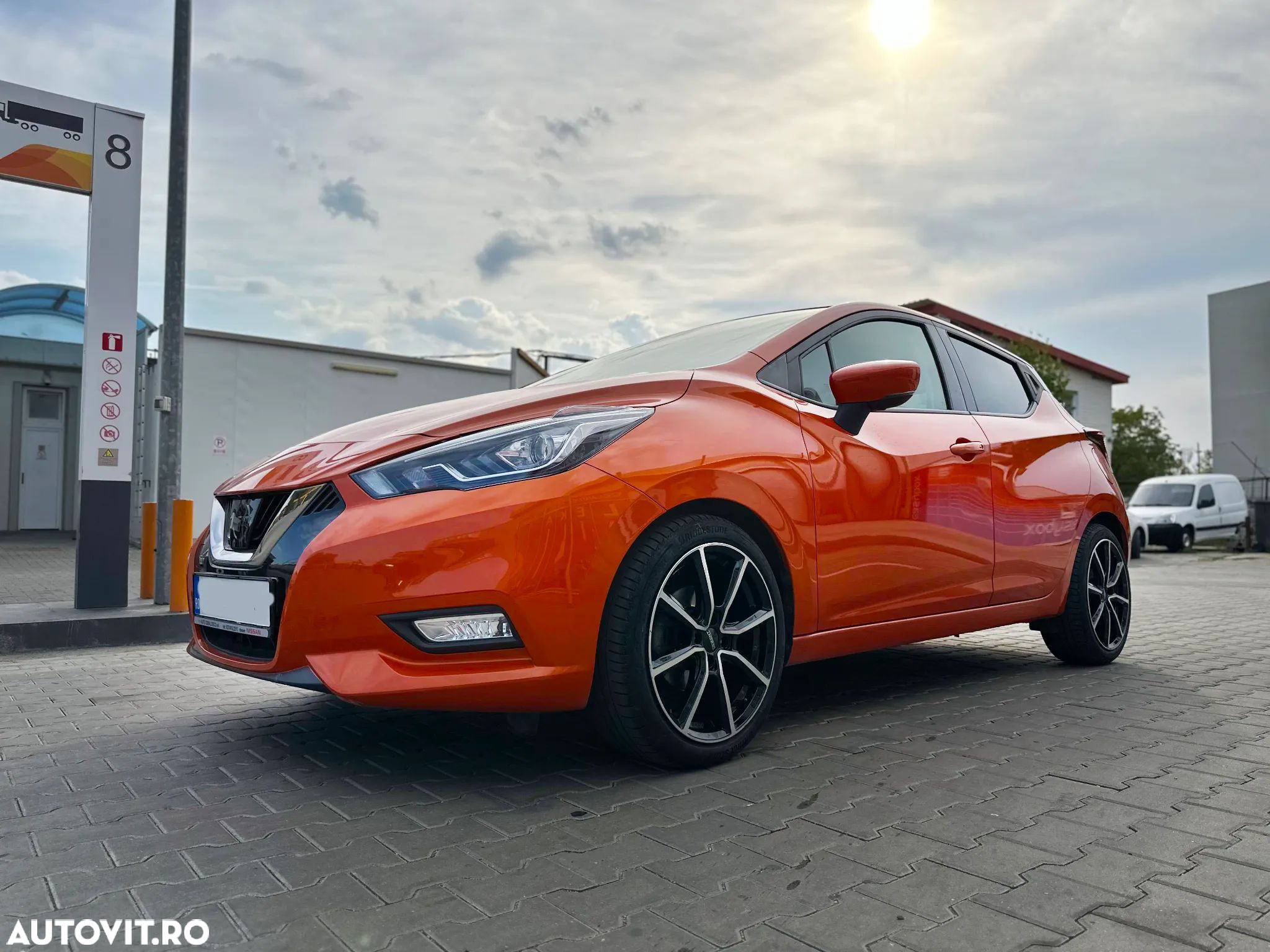 Nissan Micra IG-T Tekna - 1