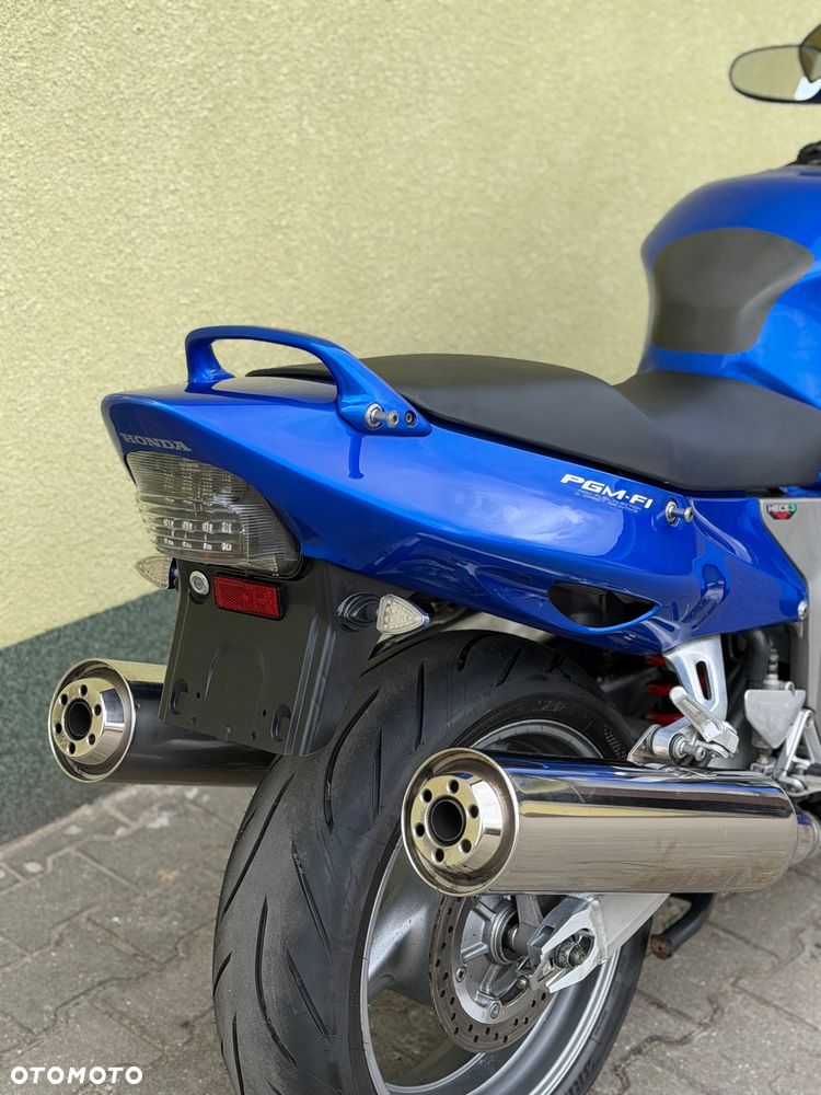 Honda CBR - 11