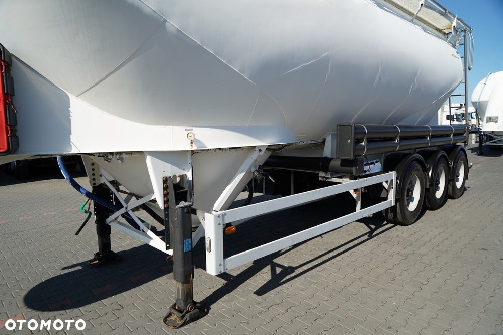 Feldbinder CEMENTONACZEPA / 5 KOMÓR / 40 000 L / SILOS / ALUFELGI - 11