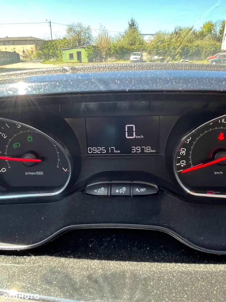 Peugeot 208 1.2 PureTech Active - 9