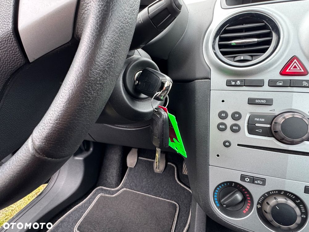 Opel Corsa 1.4 16V Edition 150 - 22