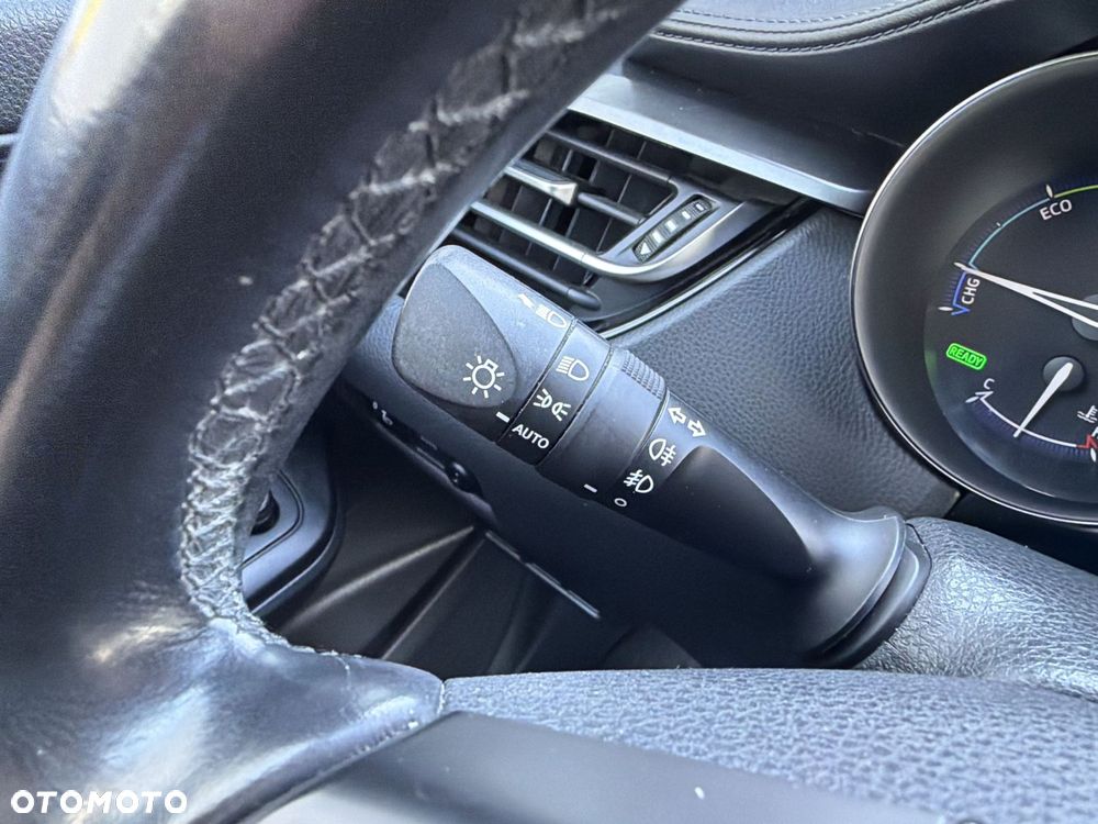 Toyota C-HR 1.8 Hybrid Premium - 18