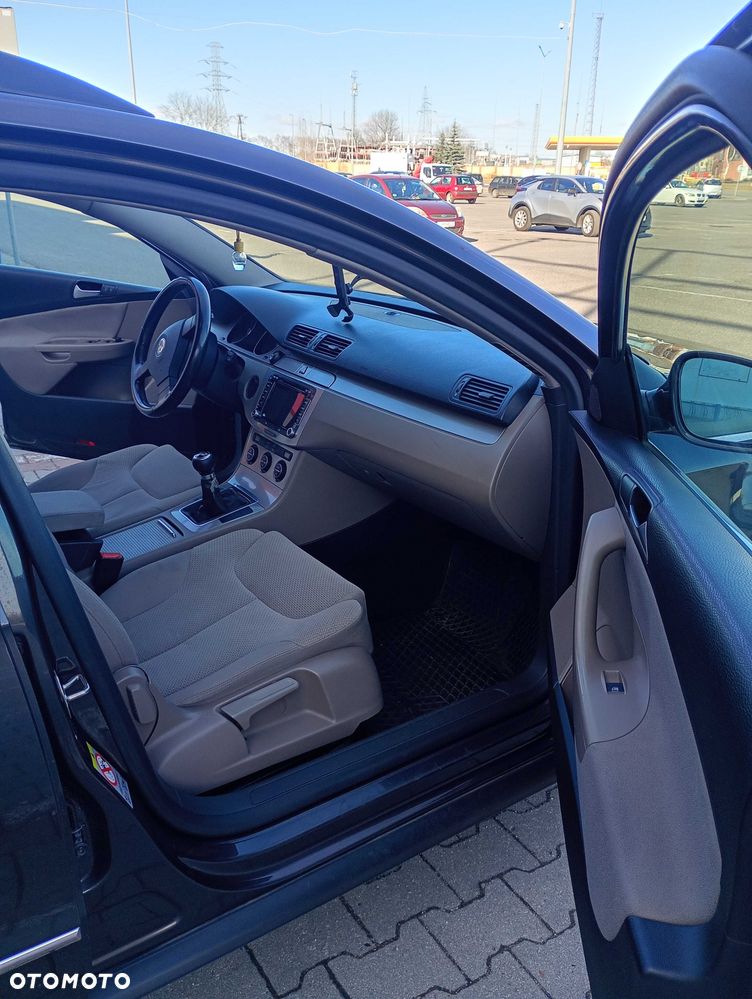 Volkswagen Passat Variant - 7