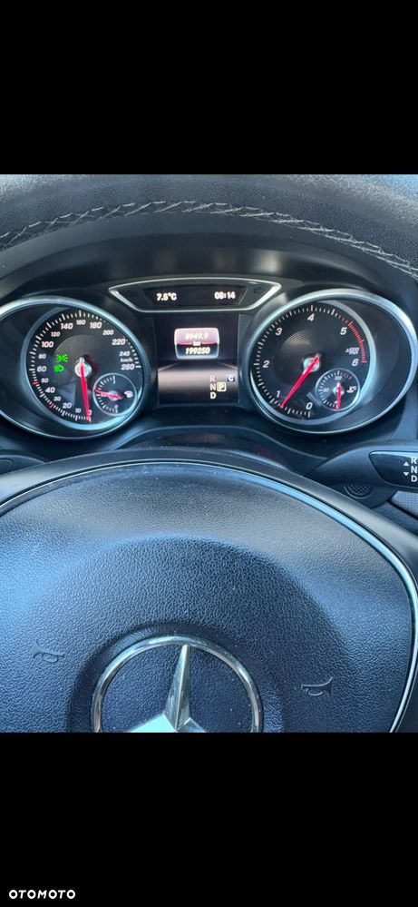 Mercedes-Benz CLA - 11