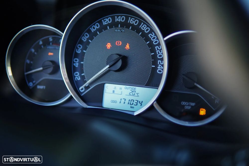 Toyota Auris 1.4 D-4D Exclusive+P.Sport - 58