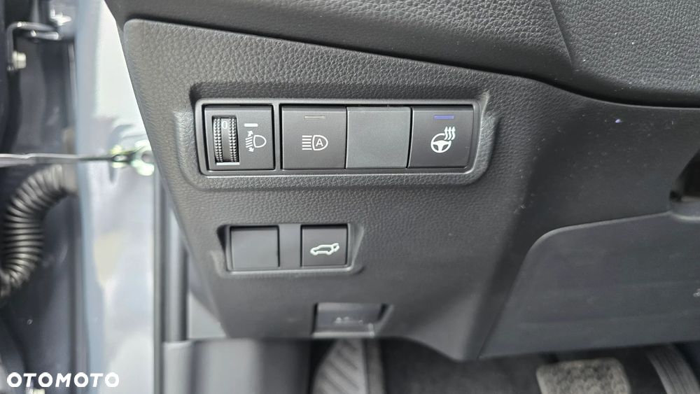 Toyota Corolla Cross 2.0 Hybrid GR Sport - 16