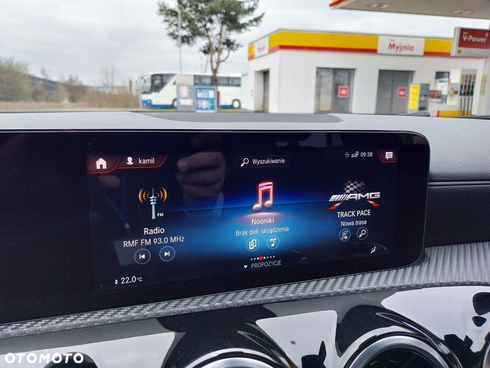 Mercedes-Benz CLA - 23