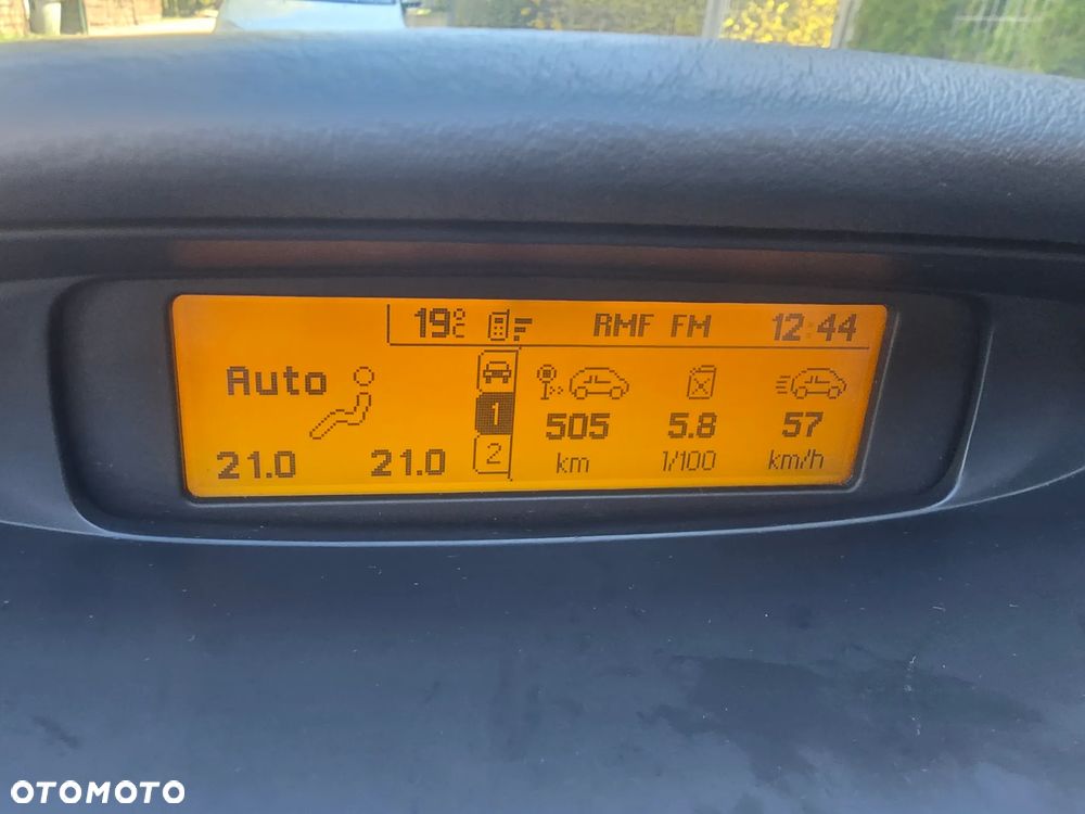 Citroën C5 2.0 HDi Exclusive - 24