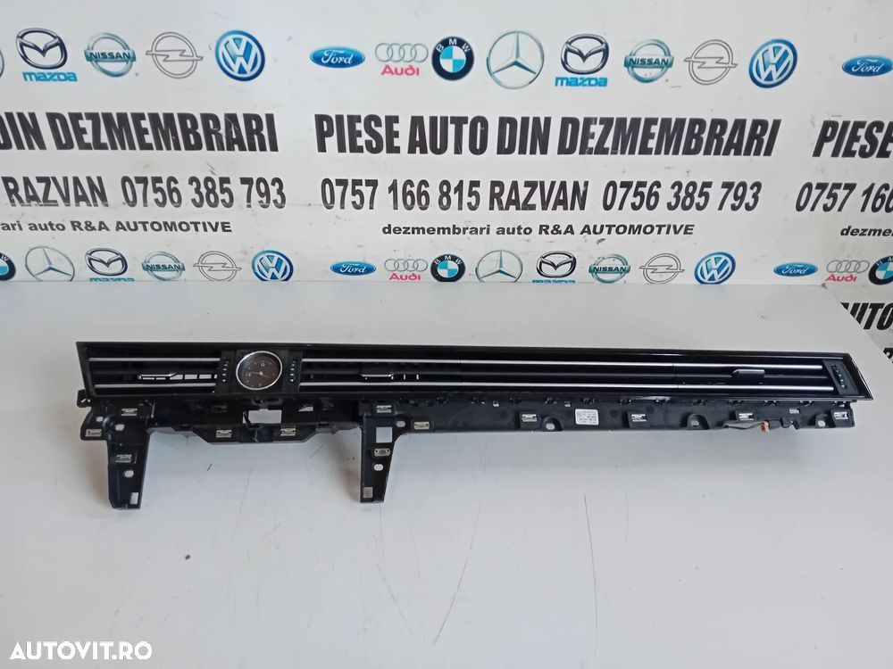 Ornament Trim Bord Grile Grila Ventilatie Centrala Laterala Vw Passat B8 An 2014-2020 Volan Stanga - 1