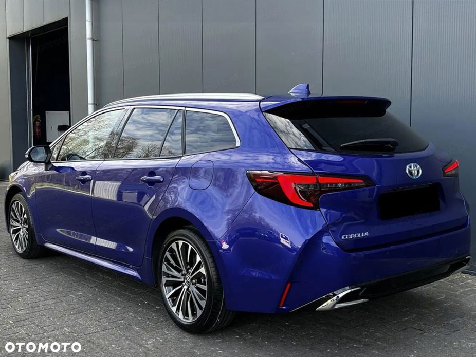 Toyota Corolla - 4