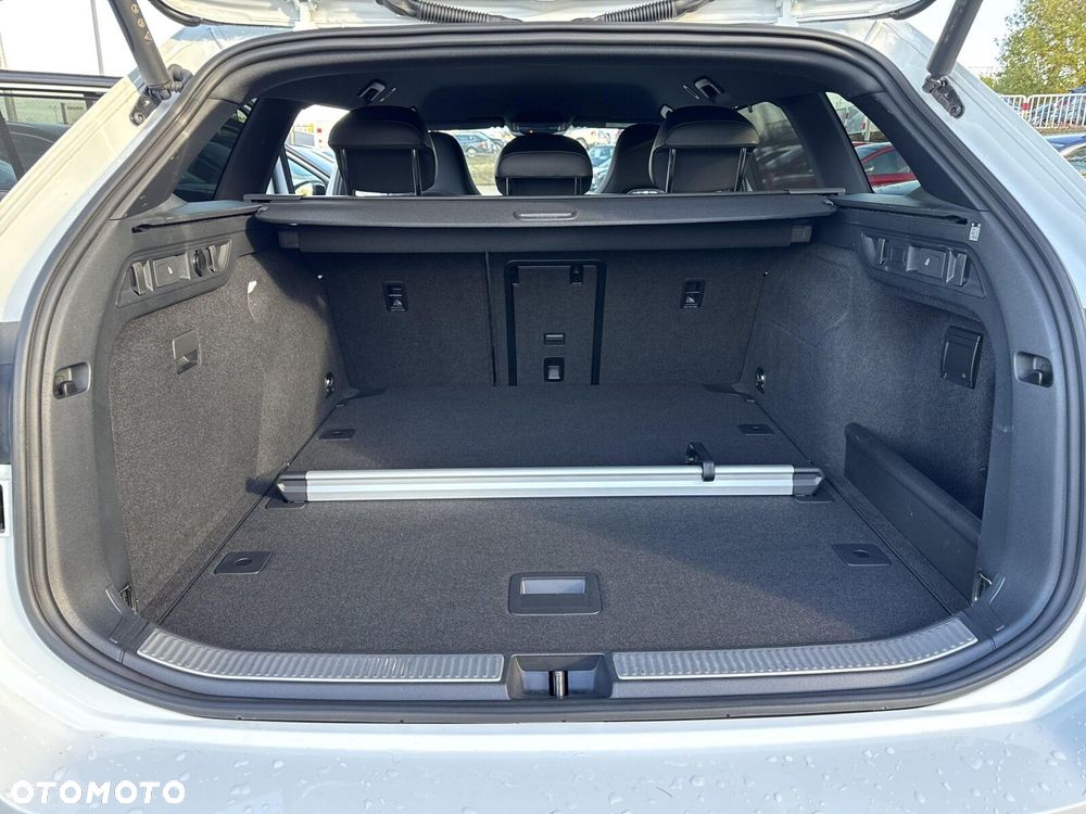 Volkswagen Passat - 38