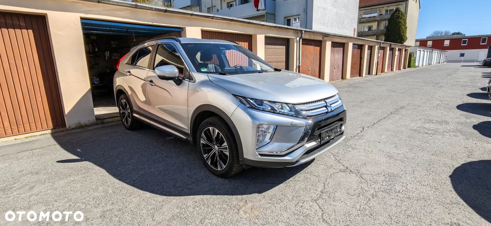 Mitsubishi Eclipse Cross 1.5 T-MIVEC 4WD CVT Diamant+ - 1
