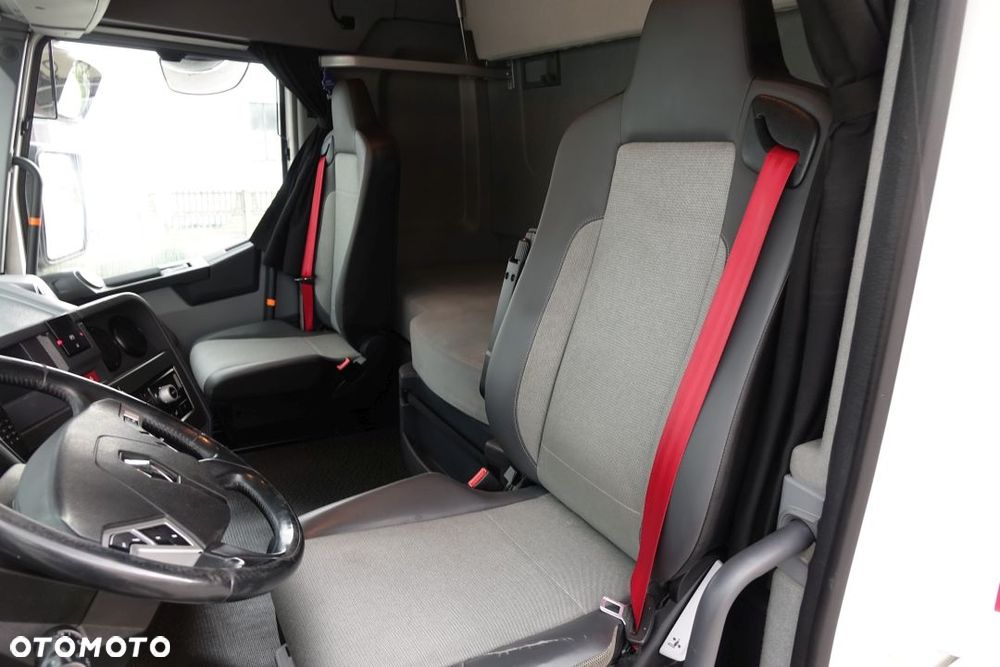 Renault GAMA T480 COMFORT / EURO 6 / STANDARD / ADR / AUTOMAT / KLIMATYZACJA POSTOJOWA / SILNIK 13L - 20