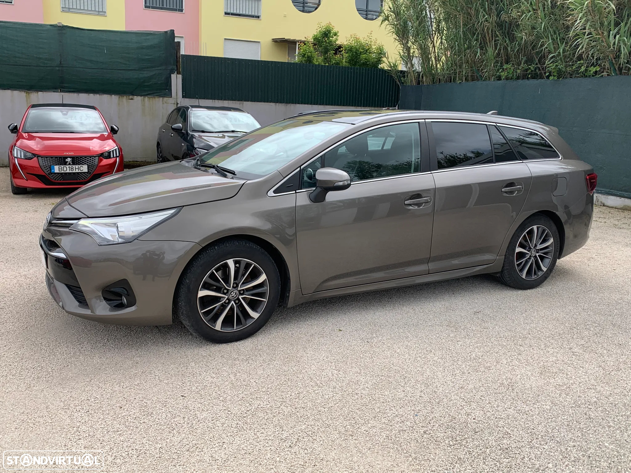 Toyota Avensis Touring Sports 2.0 D-4D Edition S+ - 36