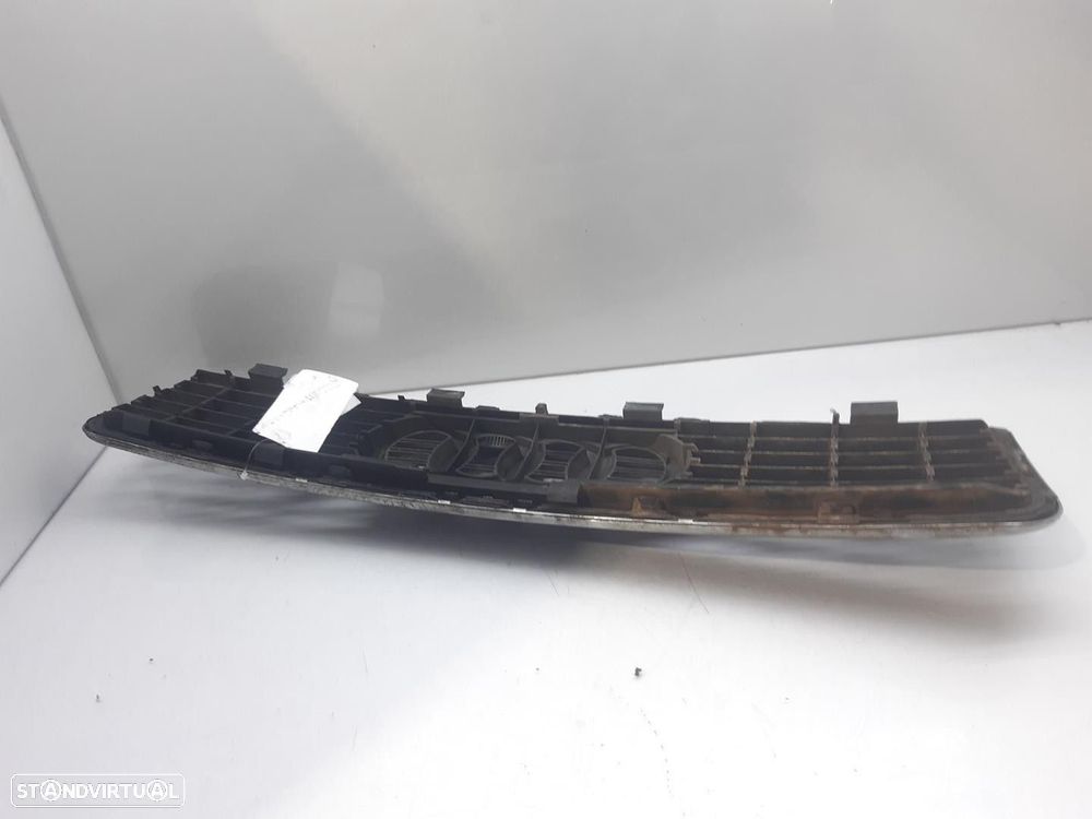 GRELHA FRONTAL AUDI A4 2002 - 2