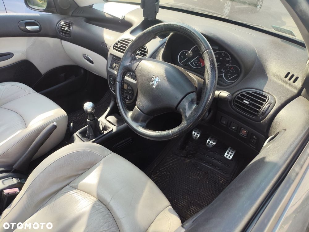 Peugeot 206 CC - 4