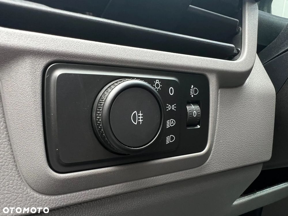 Volkswagen Transporter T7 - 11