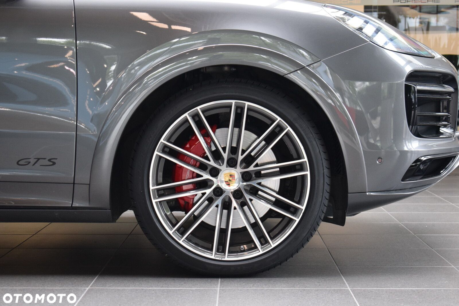 Porsche Cayenne GTS - 24