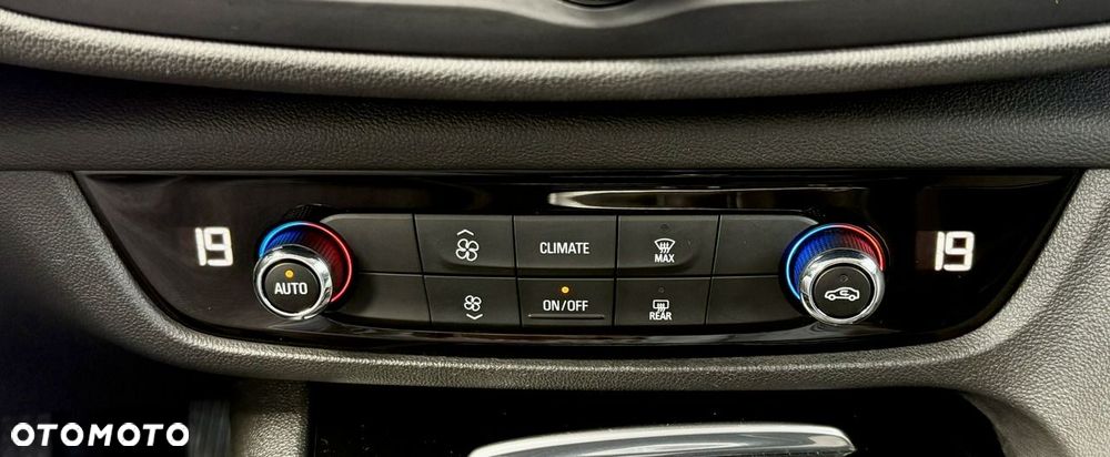 Opel Insignia 2.0 CDTI Innovation S&S - 22