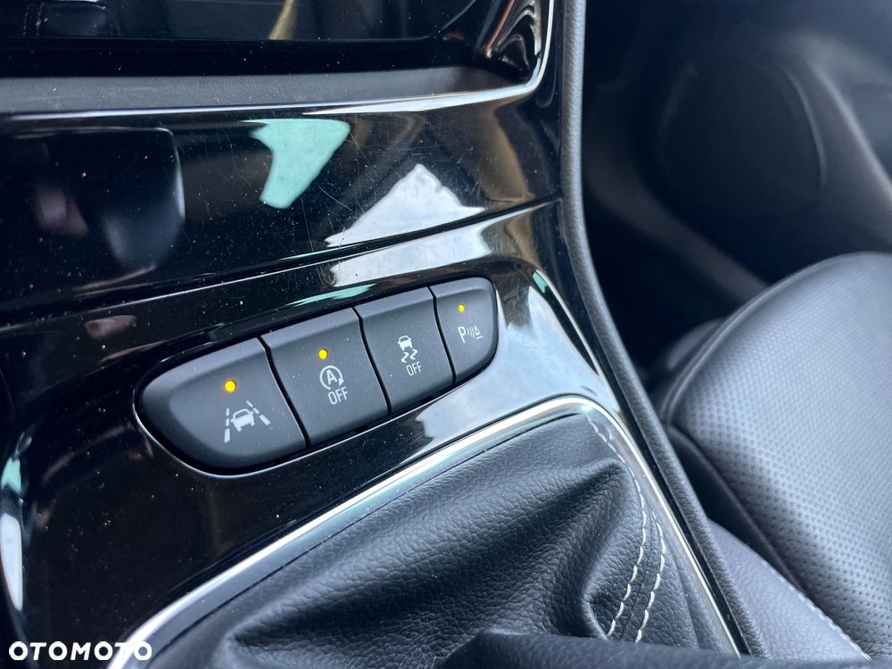 Opel Astra 1.4 Turbo Innovation - 20