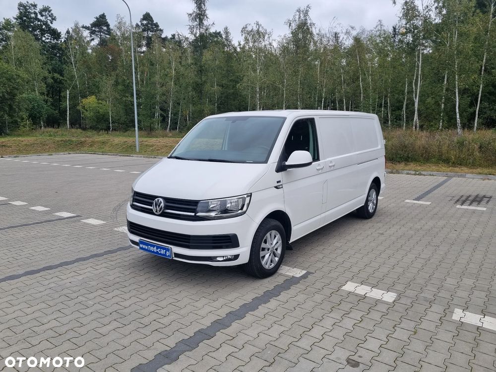 Volkswagen Transporter - 1