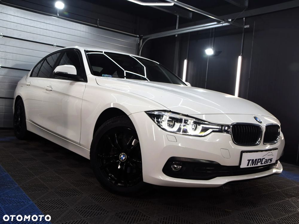BMW Seria 3 318i - 3