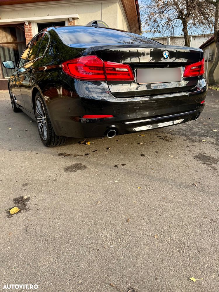 BMW Seria 5 520d Aut. Luxury Line - 2