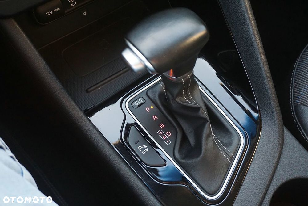 Kia Niro 1.6 GDI Hybrid L - 13