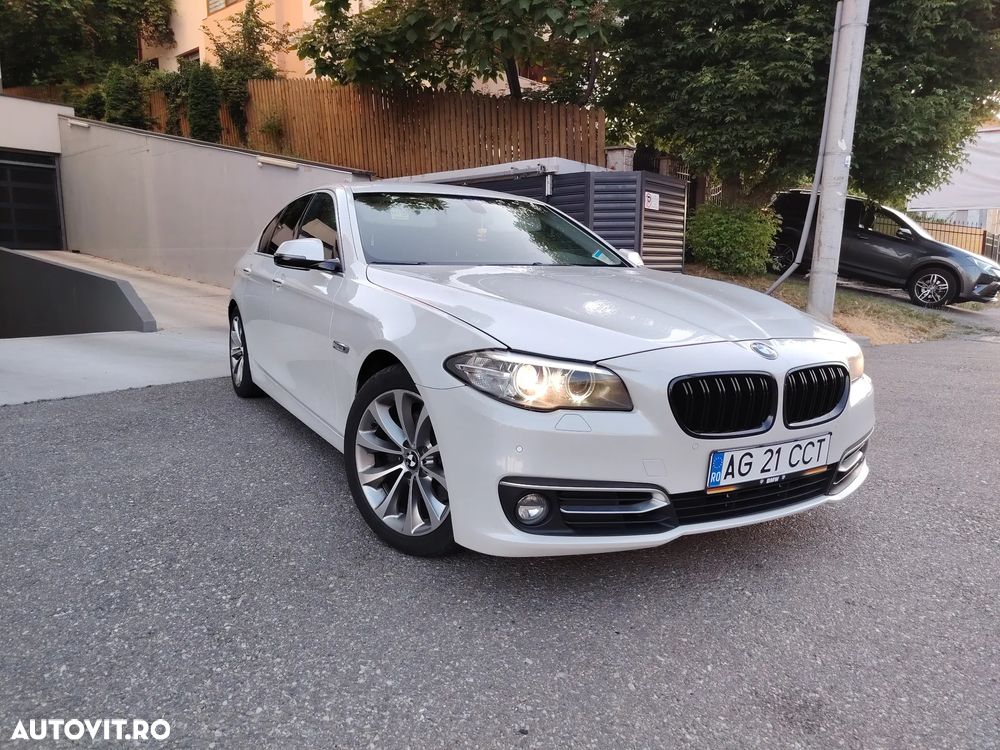 BMW Seria 5 520d Aut. Modern Line - 2