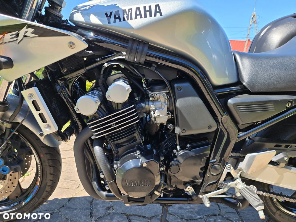 Yamaha FZS - 17