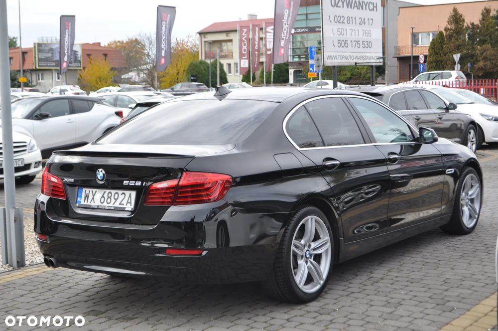 BMW Seria 5 528i xDrive Sport-Aut Modern Line - 11