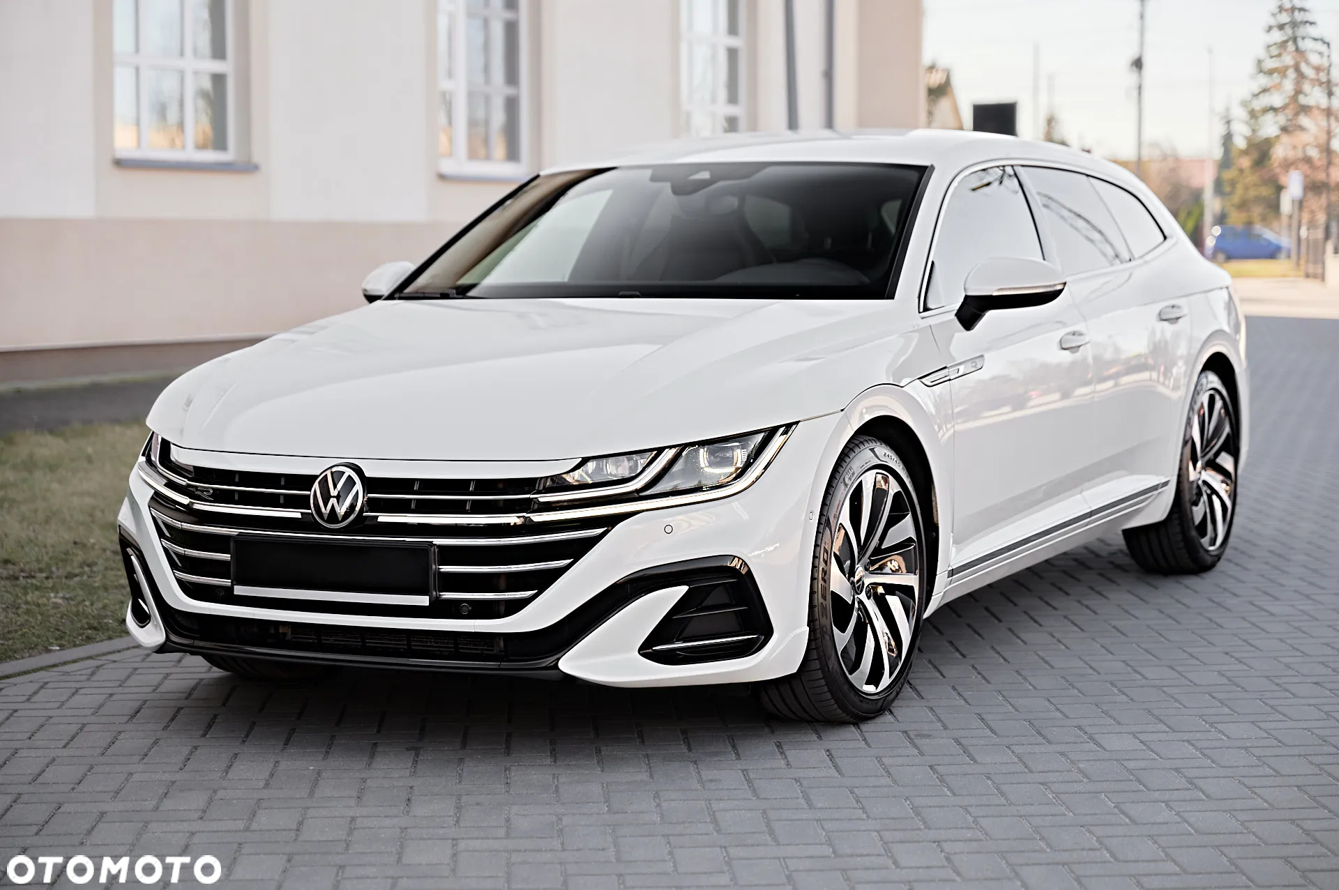 Volkswagen Arteon 2.0 TDI R-Line DSG - 12